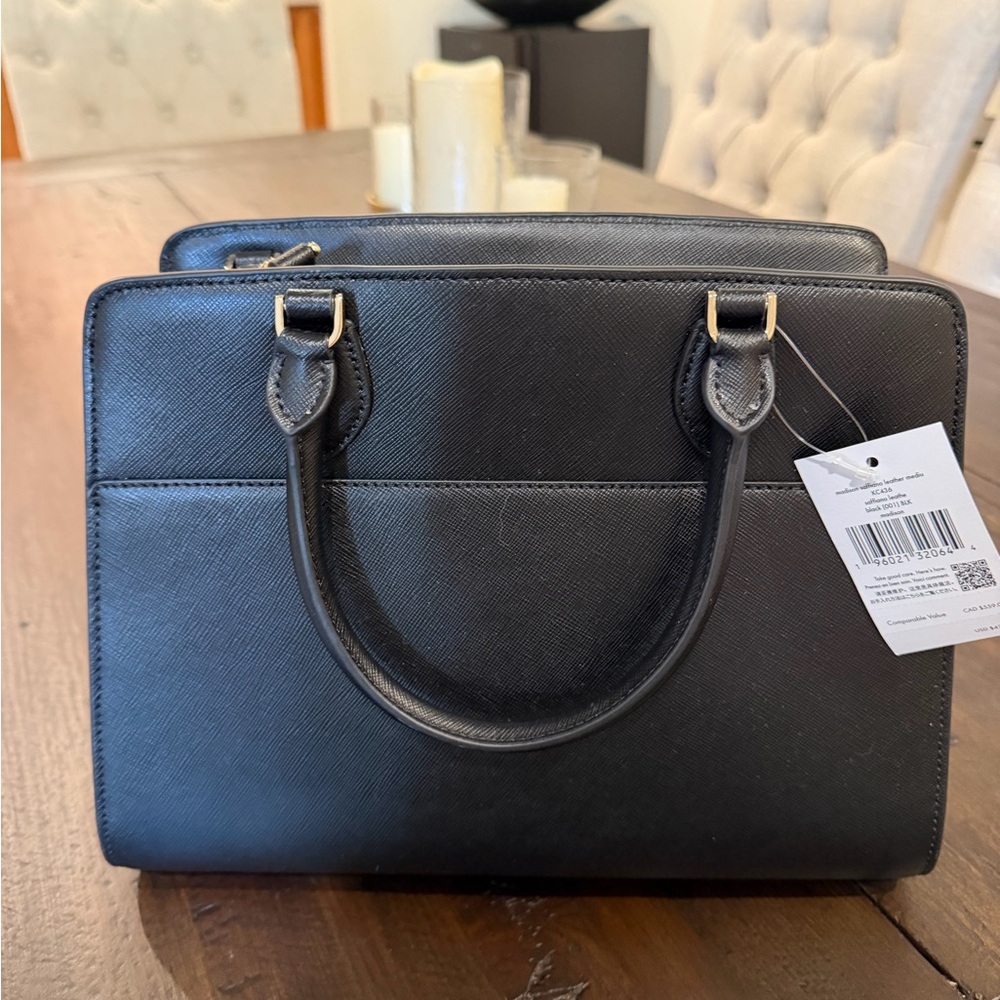 Kate Spade black leather purse, has crossbody strap. New with tags - Picture 2 of 4
